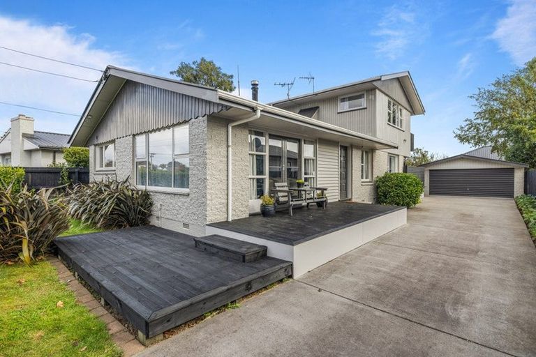 Photo of property in 41 Cotswold Avenue, Bishopdale, Christchurch, 8053