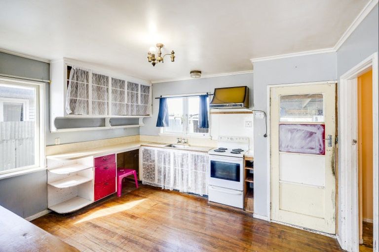 Photo of property in 19 Masefield Avenue, Maraenui, Napier, 4110