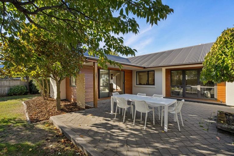 Photo of property in 20 Sylvan Street, Lake Hayes, Queenstown, 9304