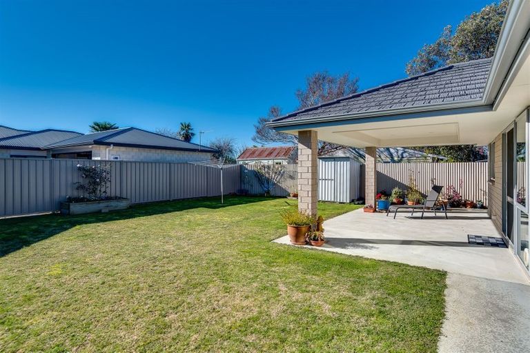 Photo of property in 1 Cambridge Terrace, Taradale, Napier, 4112