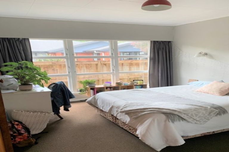 Photo of property in 215 Fox Street, Hamilton East, Hamilton, 3216