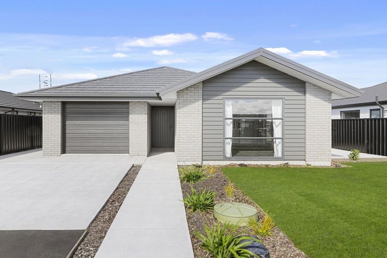 Photo of property in 30 Ranginui Drive, Kaiapoi, 7630