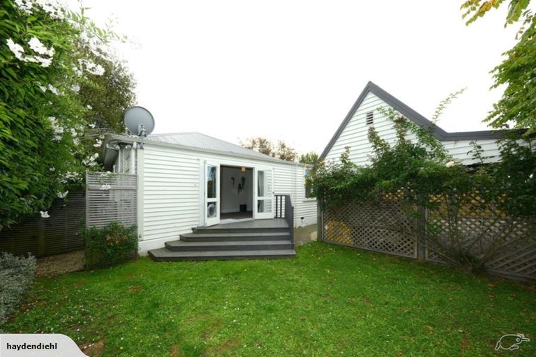 Photo of property in 124 Edward Avenue, Edgeware, Christchurch, 8013