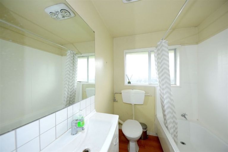 Photo of property in 4/26 Picton Avenue, Riccarton, Christchurch, 8011