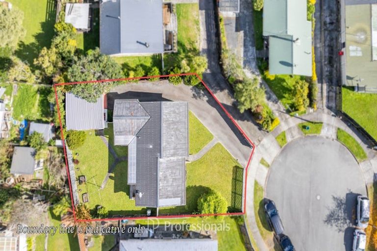Photo of property in 17 Beryl Grove, Birchville, Upper Hutt, 5018
