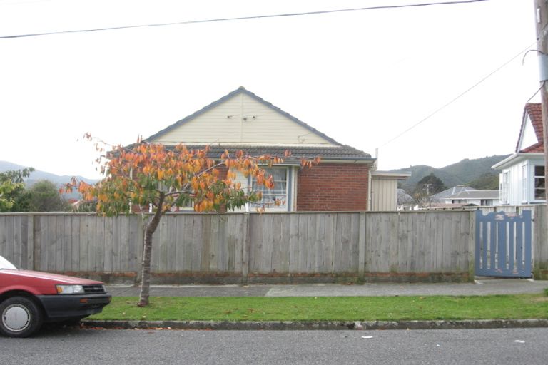 Photo of property in 13 Cleland Crescent, Naenae, Lower Hutt, 5011