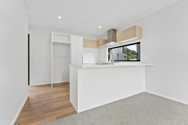 Photo of property in 4/4 Tawhai Street, Stokes Valley, Lower Hutt, 5019