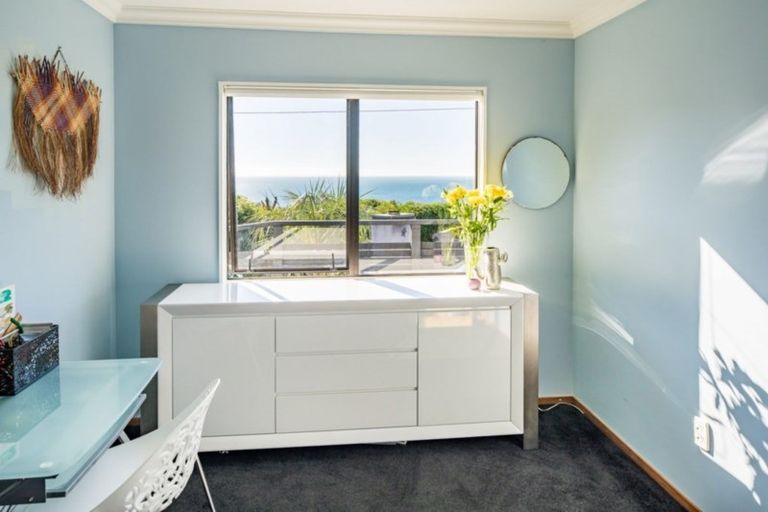 Photo of property in 23 Patiki Place, Titahi Bay, Porirua, 5022