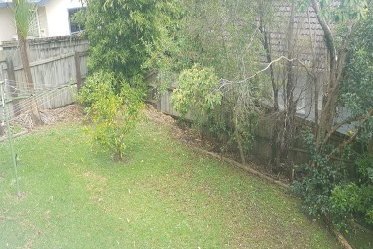 Photo of property in 89 Woodglen Road, Glen Eden, Auckland, 0602