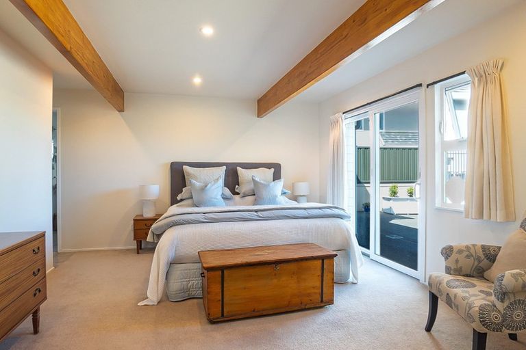 Photo of property in 42 Marellen Drive, Red Beach, 0932