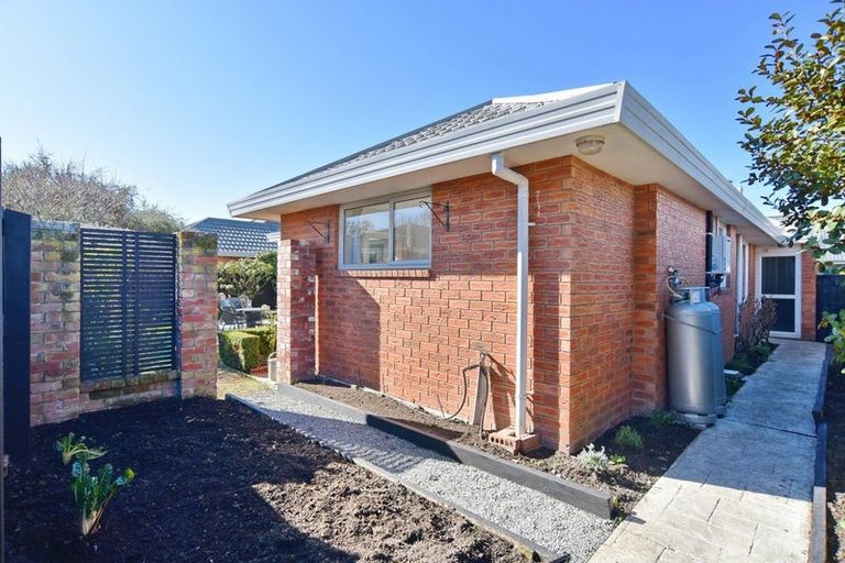 Photo of property in 17 Wanaka Place, Mairehau, Christchurch, 8052