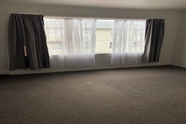Photo of property in 133f1 Queens Drive, Lyall Bay, Wellington, 6022