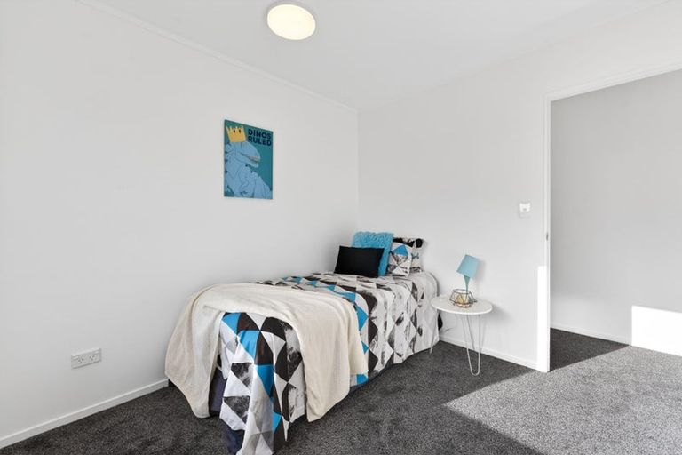 Photo of property in 10 Wairua Place, Pukekohe, 2120