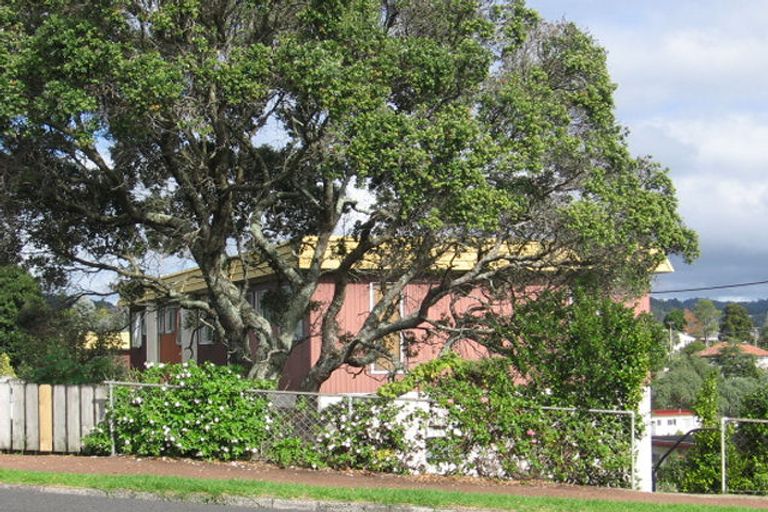 Photo of property in 3/78 West Coast Road, Glen Eden, Auckland, 0602