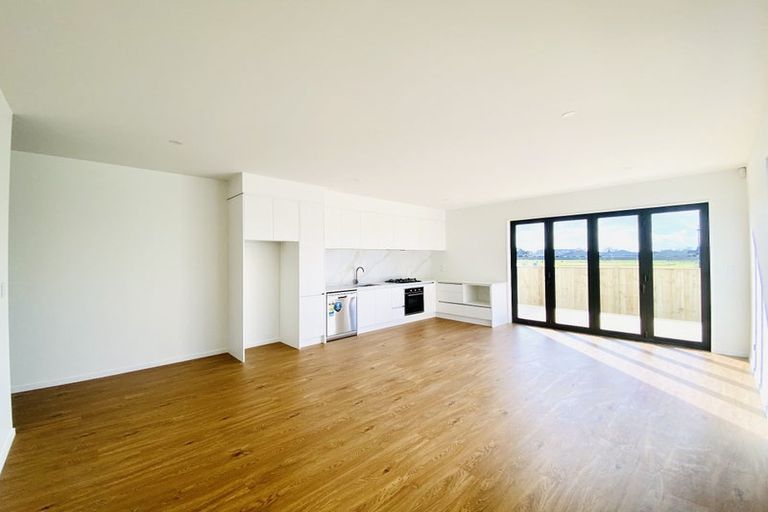Photo of property in 14b Woven Place, Karaka, 2113