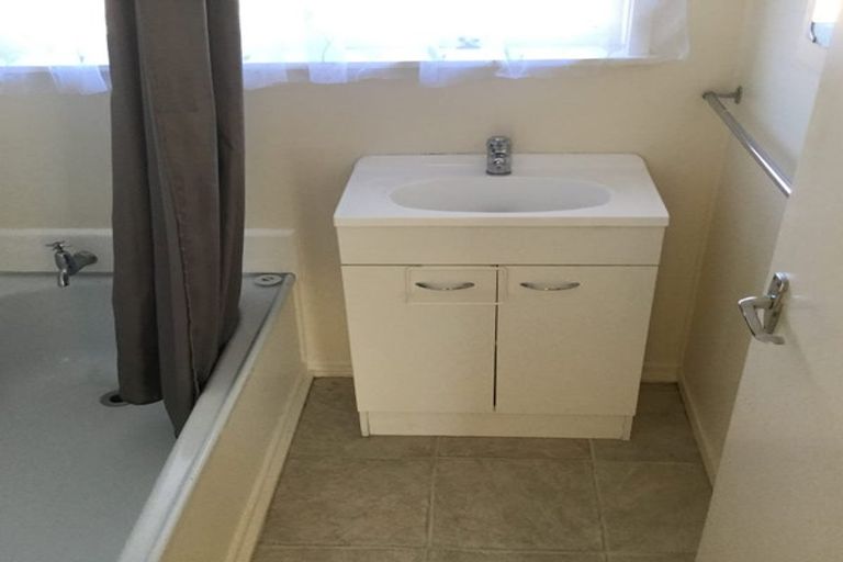 Photo of property in 234 Pakuranga Road, Pakuranga Heights, Auckland, 2010