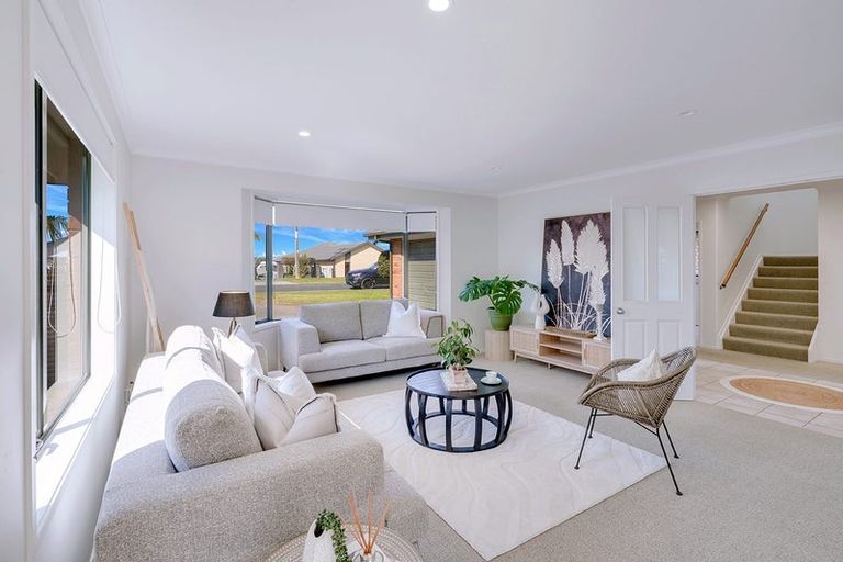 Photo of property in 99 Rototuna Road, Rototuna, Hamilton, 3210