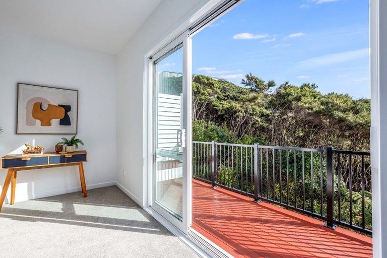 Photo of property in 49 Cleat Street, Whitby, Porirua, 5024