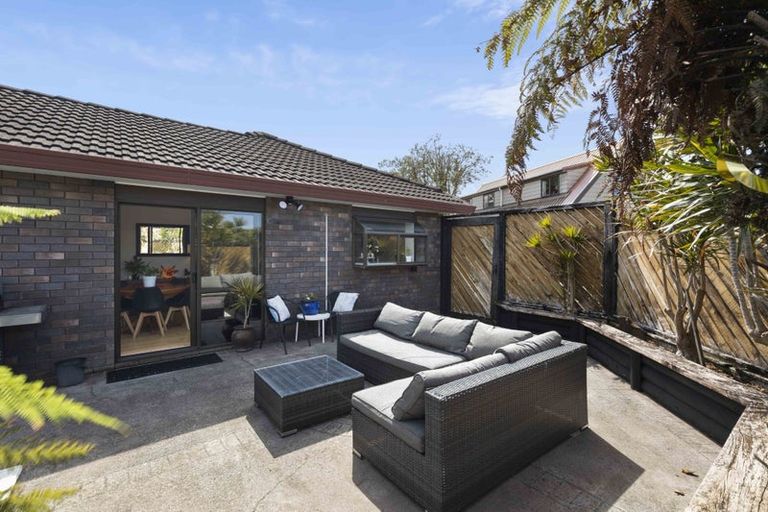 Photo of property in 20 Churchill Terrace, Waiuku, 2123