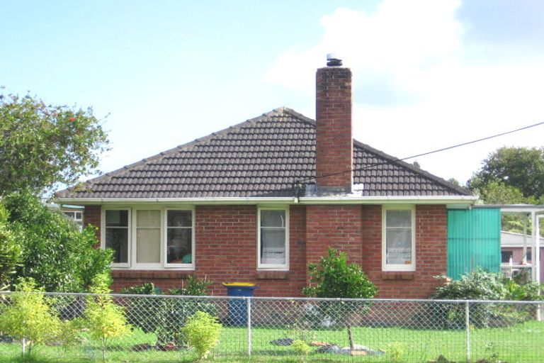 Photo of property in 49 Fairdene Avenue, Henderson, Auckland, 0610