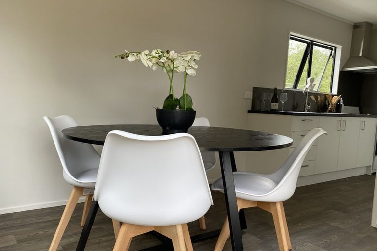 Photo of property in 3 Lowell Place, Massey, Auckland, 0614