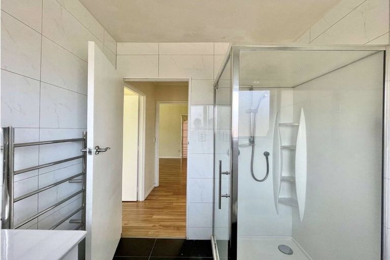 Photo of property in 45 Stapleford Crescent, Browns Bay, Auckland, 0630