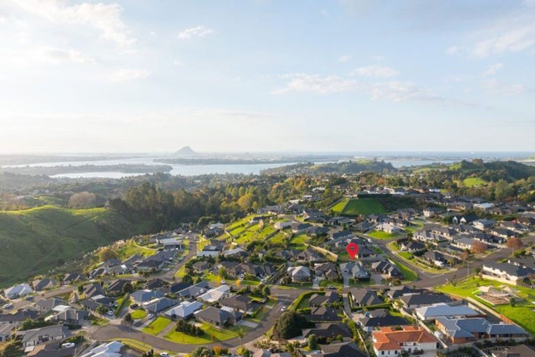 Photo of property in 32 Ballintoy Park Drive, Welcome Bay, Tauranga, 3175