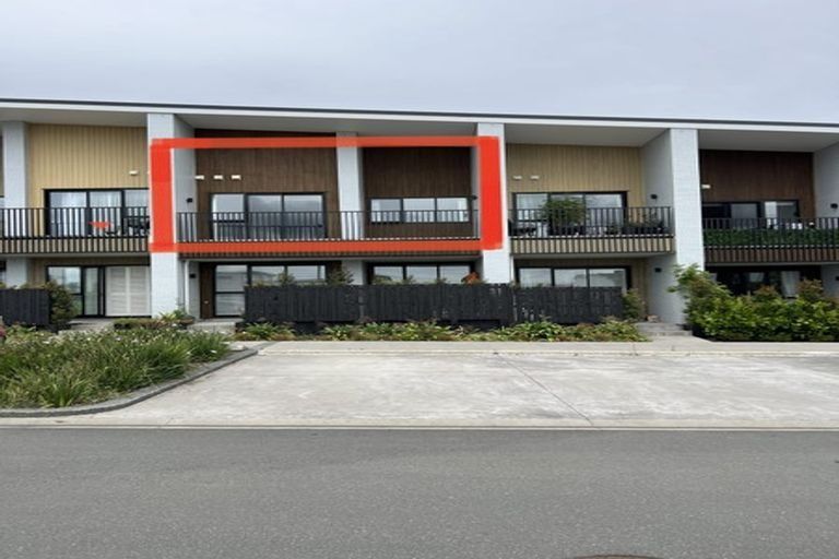 Photo of property in 12/1 Genevieve Lane, Hobsonville, Auckland, 0616