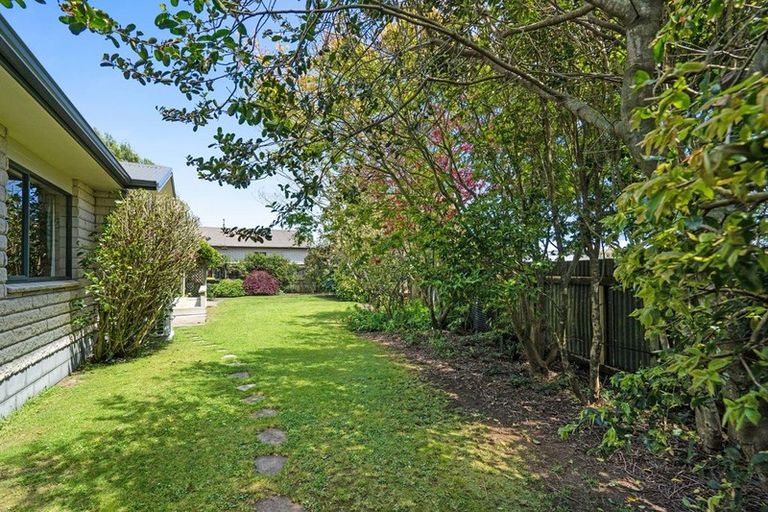 Photo of property in 230 Tukapa Street, Westown, New Plymouth, 4310