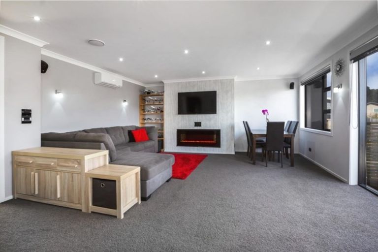 Photo of property in 53 Spyglass Lane, Whitby, Porirua, 5024