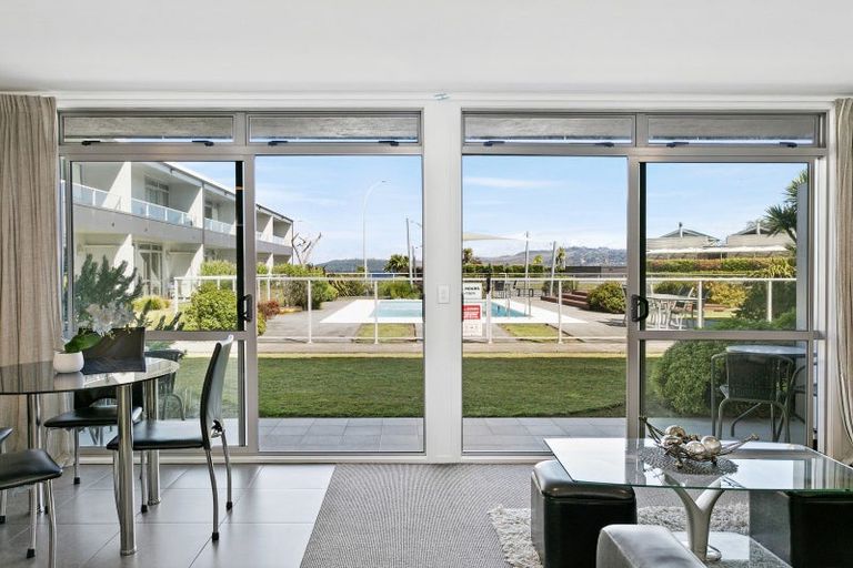 Photo of property in 300 Lake Terrace, Two Mile Bay, Taupo, 3330