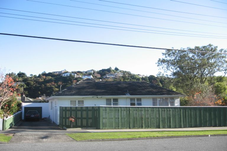 Photo of property in 56 Thomas Street, Stokes Valley, Lower Hutt, 5019