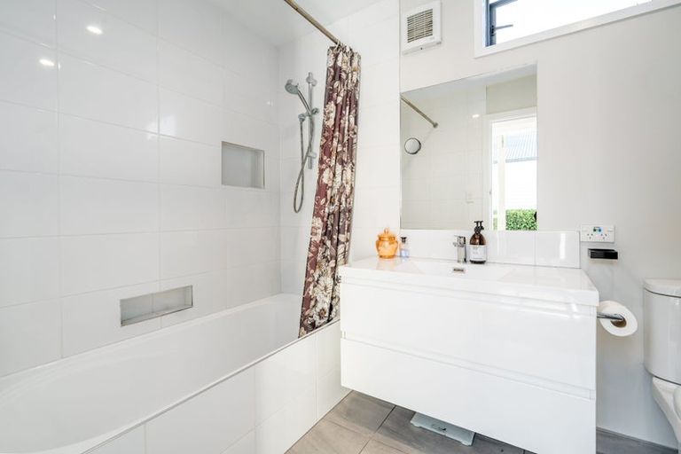 Photo of property in 42 Mersey Street, St Albans, Christchurch, 8014