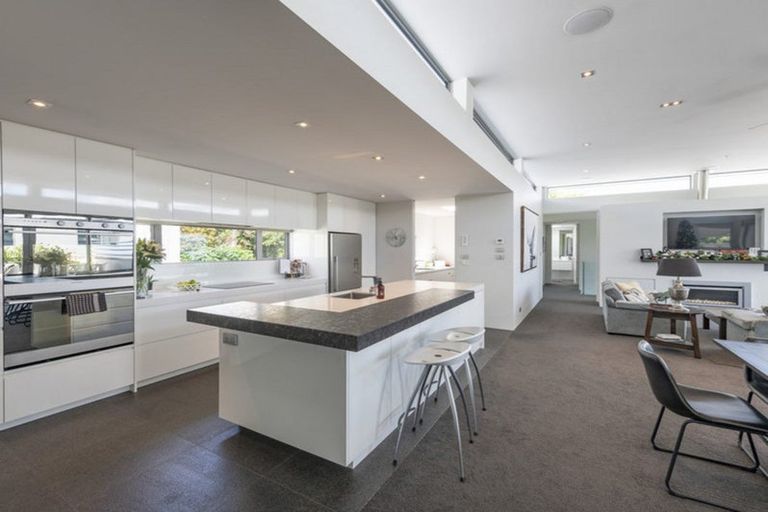 Photo of property in 15 Faulks Terrace, Wanaka, 9305