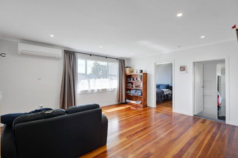 Photo of property in 12 Standish Street, Westown, New Plymouth, 4310