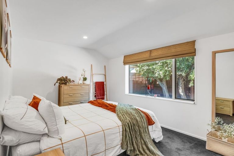 Photo of property in 16 Hemingway Place, Spencerville, Christchurch, 8083