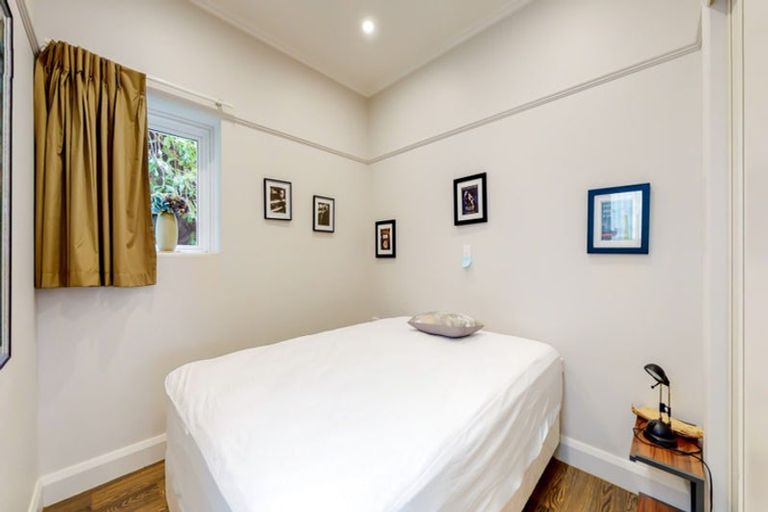 Photo of property in Fountain Court, 48u2 Oriental Parade, Oriental Bay, Wellington, 6011