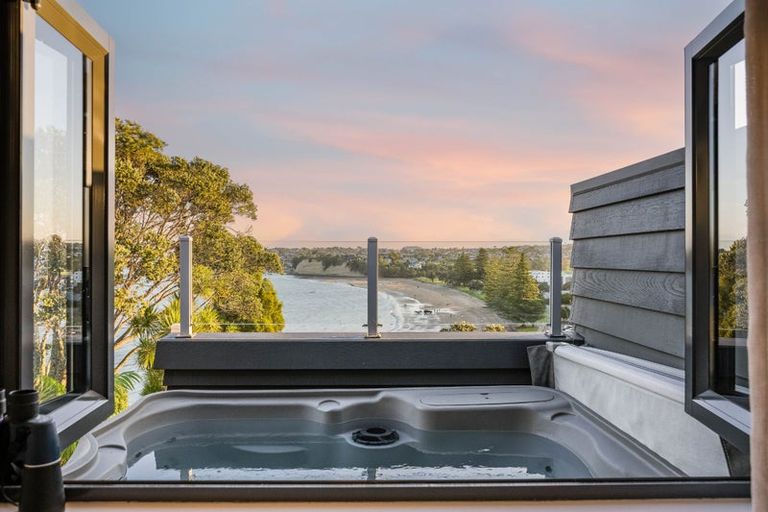 Photo of property in 5a Clifton Road, Browns Bay, Auckland, 0630