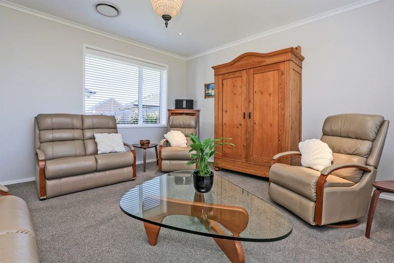 Photo of property in 19 Manapouri Street, Poraiti, Napier, 4112
