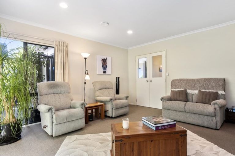 Photo of property in 39 Highgrove Place, Bethlehem, Tauranga, 3110