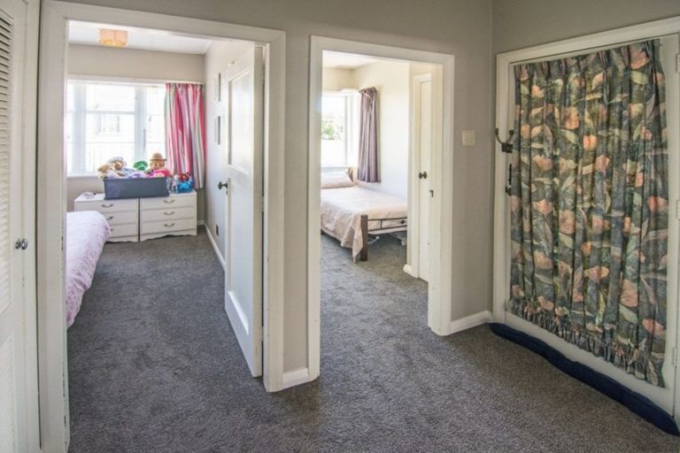 Photo of property in 11 Mcgregor Crescent, Masterton, 5810