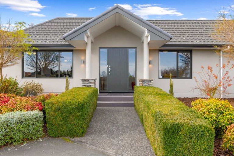 Photo of property in 44 Tutakarae Road, Kelvin Grove, Palmerston North, 4470