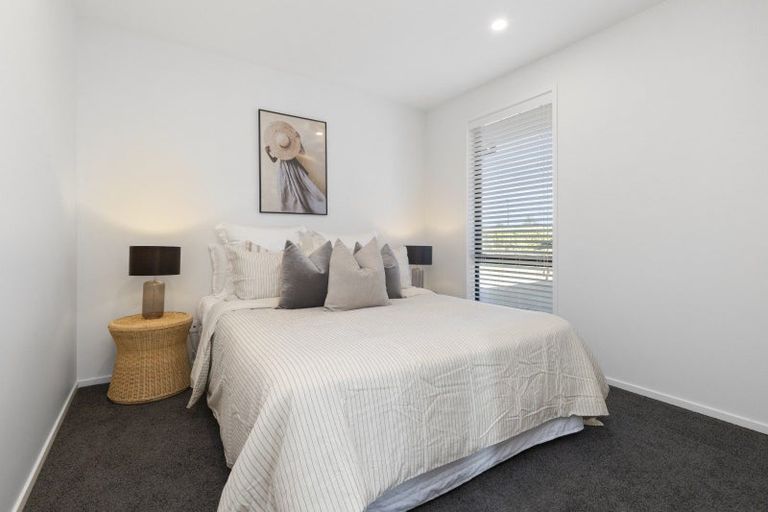 Photo of property in 1 Rongoa Maori Way, Pukekohe, 2120