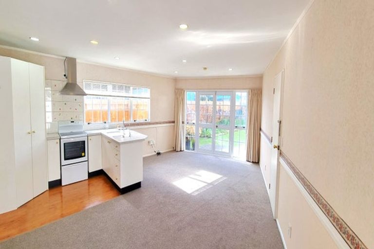Photo of property in 42a Pinedale Parade, Milson, Palmerston North, 4414