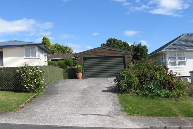 Photo of property in 4 Hinau Street, New Lynn, Auckland, 0600
