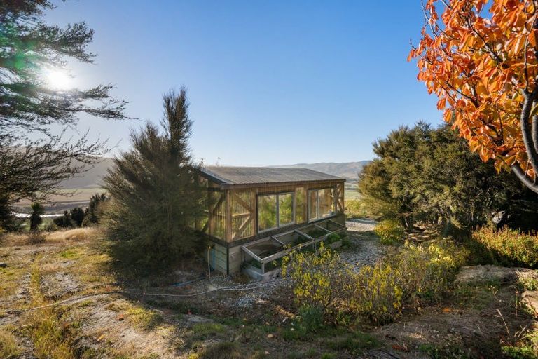 Photo of property in 71 Westreca Ridge Lane, Queensberry, Cromwell, 9383