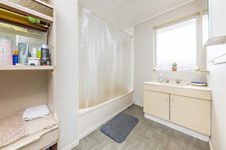 Photo of property in 8 Dosina Place, Flat Bush, Auckland, 2023