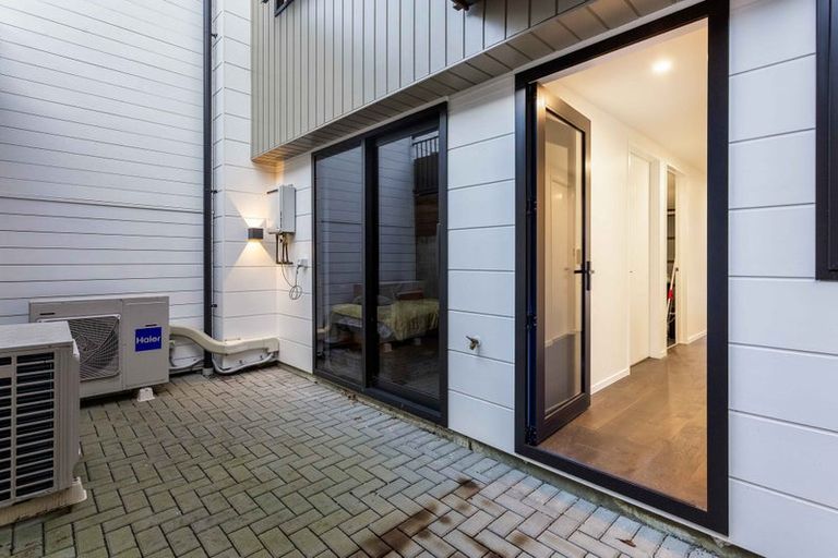 Photo of property in 12 Stockade View Lane, Howick, Auckland, 2014
