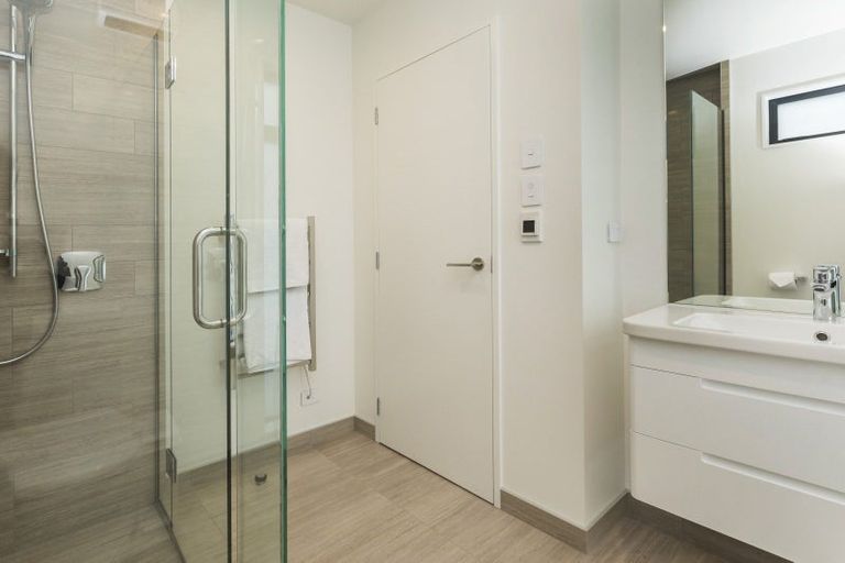 Photo of property in 2/27 Bristol Street, St Albans, Christchurch, 8014