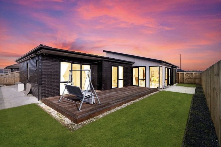 Photo of property in 47 Selfe Crescent, Burwood, Christchurch, 8083